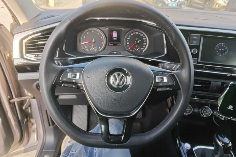 Used Volkswagen Tayron 2019 330TSI Two-Wheel Drive Luxury Model China VI Standard Steering Wheel
