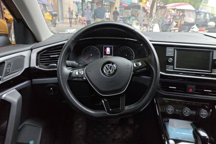 Used Volkswagen Tayron 2019 330TSI Two-Wheel Drive Luxury Model China VI Standard Steering Wheel