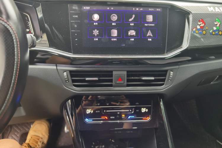 Used Volkswagen Tayron 2020 380TSI All-Wheel Drive R-Line Connected Version Audio And AC Panel