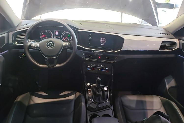 Used Volkswagen Tayron 2020 330TSI Two-Wheel Drive Luxury Smart Connectivity Version Center Console