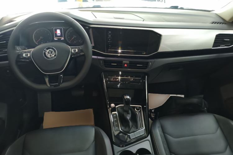Used Volkswagen Tayron 2020 280TSI Two-Wheel Drive Luxury Connect Edition Center Console