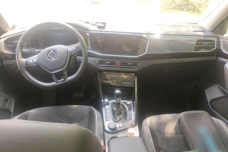 Used Volkswagen Tayron 2020 380TSI Four-Wheel Drive Luxury Connect Pro Edition Center Console
