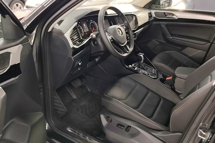 Used Volkswagen Tayron 2020 280TSI Two-Wheel Drive Luxury Connect Edition Driver Seat