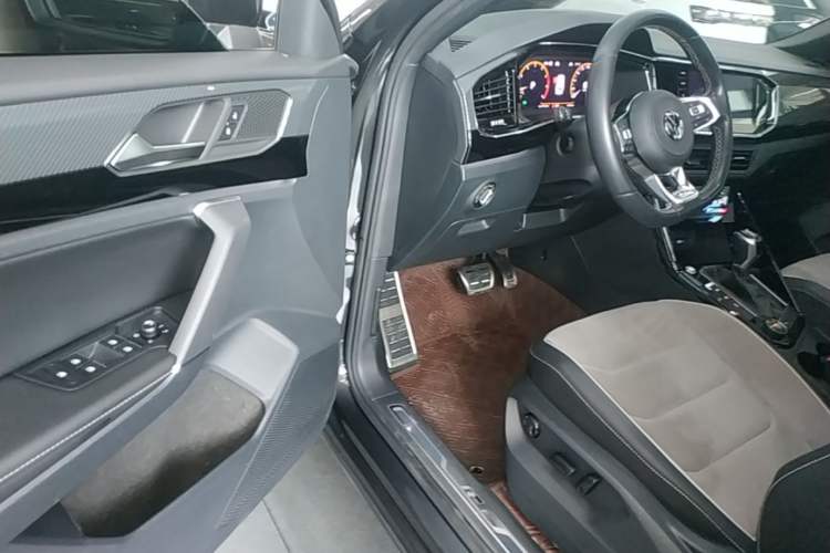 Used Volkswagen Tayron 2020 380TSI All-Wheel Drive R-Line Connected Version Driver Seat