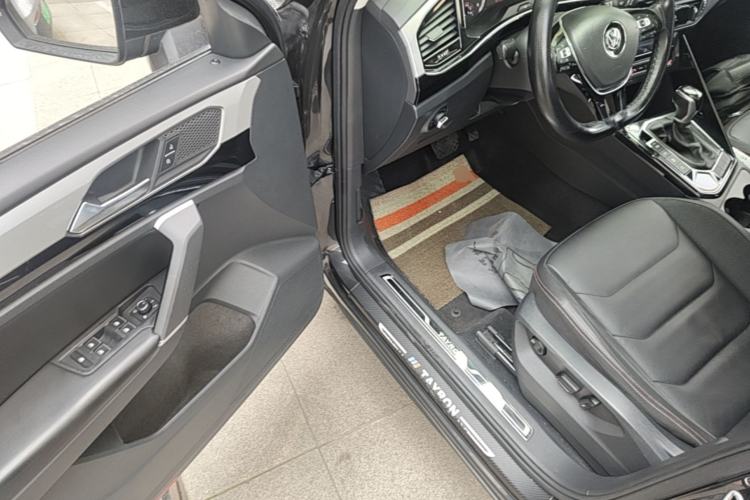 Used Volkswagen Tayron 2020 330TSI Two-Wheel Drive Luxury Smart Connectivity Version Driver Seat