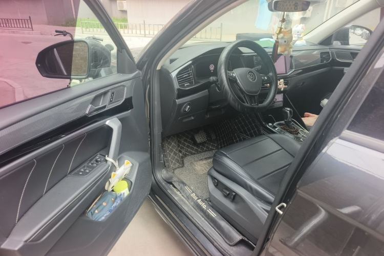 Used Volkswagen Tayron 2020 330TSI Two-Wheel Drive Luxury Connected Pro Edition Driver Seat