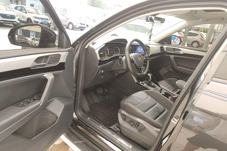 Used Volkswagen Tayron 2020 330TSI Two-Wheel Drive Luxury Smart Connectivity Version Driver Seat