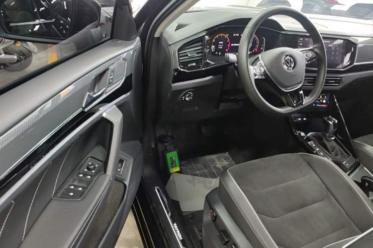 Used Volkswagen Tayron 2020 330TSI Two-Wheel Drive Luxury Connected Pro Edition Driver Seat