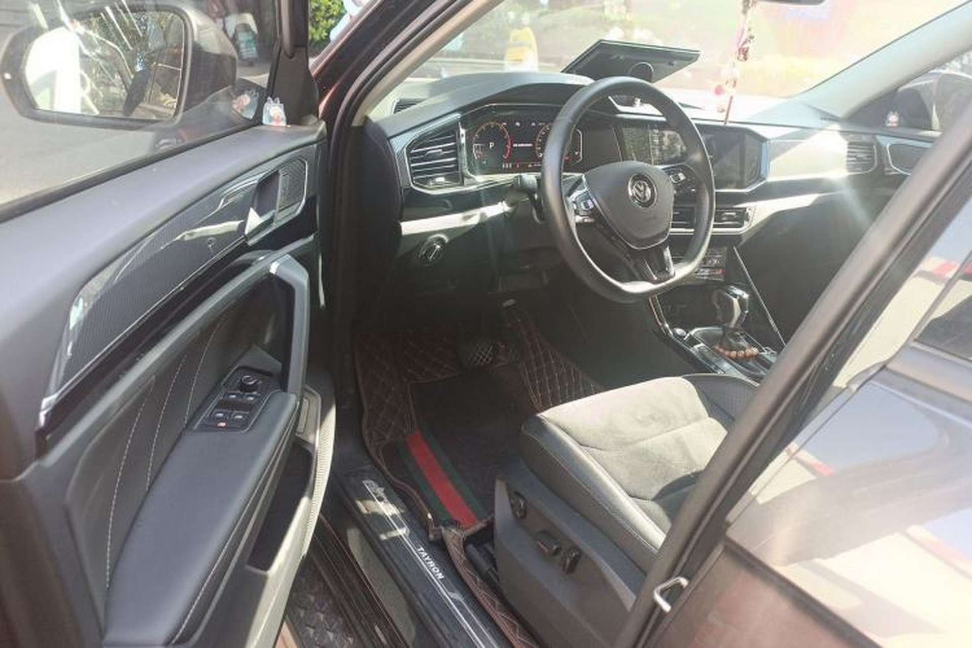 Used Volkswagen Tayron 2020 330TSI Two-Wheel Drive Luxury Connected Pro Edition Driver Seat