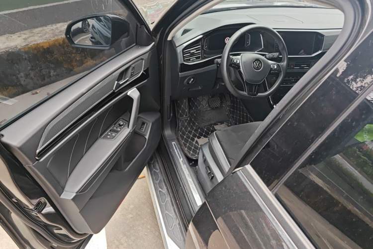 Used Volkswagen Tayron 2020 380TSI Four-Wheel Drive Luxury Connect Pro Edition Driver Seat