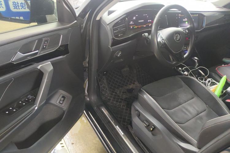 Used Volkswagen Tayron 2020 330TSI Two-Wheel Drive Luxury Connected Pro Edition Driver Seat