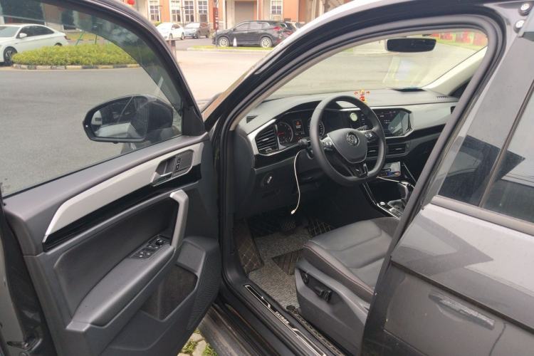Used Volkswagen Tayron 2020 280TSI Two-Wheel Drive Luxury Connect Edition Driver Seat