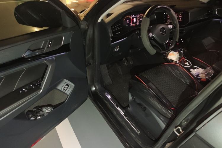 Used Volkswagen Tayron 2020 330TSI Two-Wheel Drive Luxury Connected Pro Edition Driver Seat