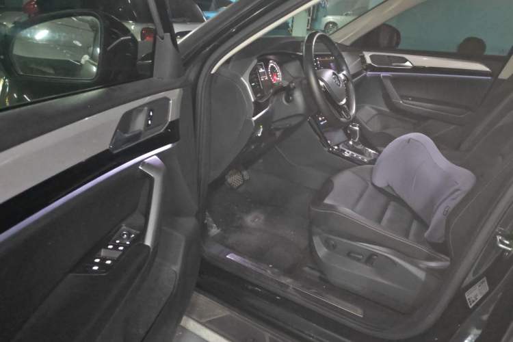 Used Volkswagen Tayron 2020 330TSI Two-Wheel Drive Luxury Smart Connectivity Version Driver Seat