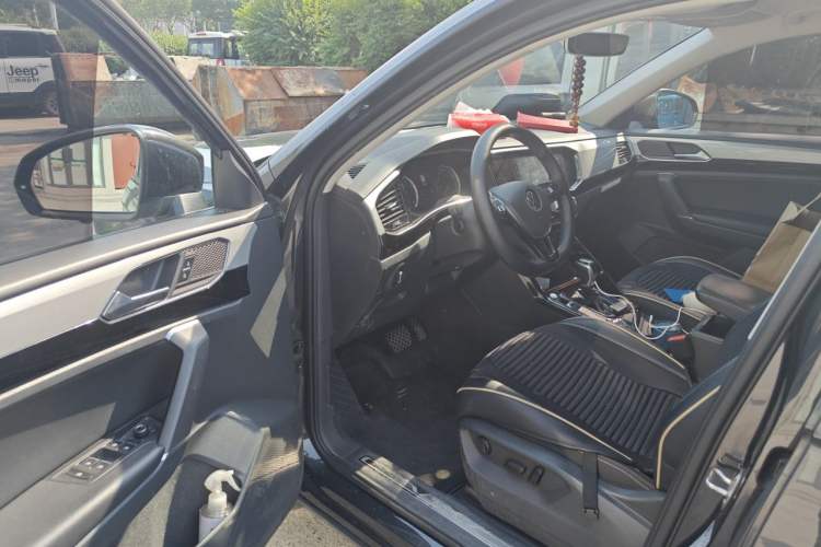 Used Volkswagen Tayron 2020 280TSI Two-Wheel Drive Luxury Connect Edition Driver Seat