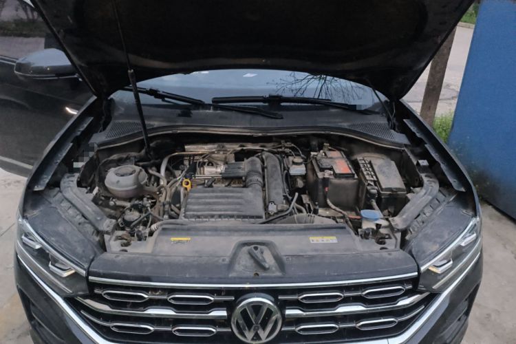 Used Volkswagen Tayron 2020 280TSI Two-Wheel Drive Luxury Connect Edition Engine Bay