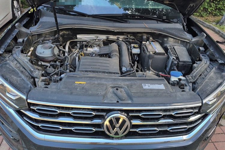 Used Volkswagen Tayron 2020 280TSI Two-Wheel Drive Luxury Connect Edition Engine Bay