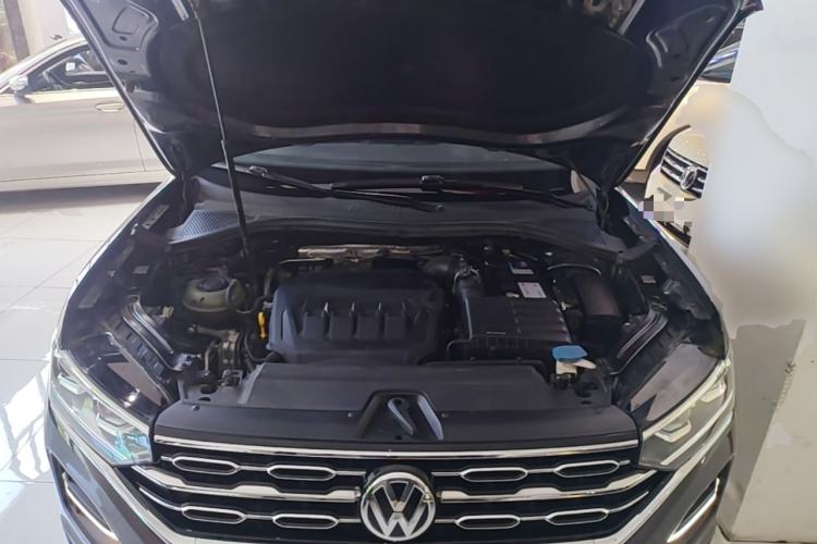 Used Volkswagen Tayron 2020 330TSI Two-Wheel Drive Luxury Smart Connectivity Version Engine Bay