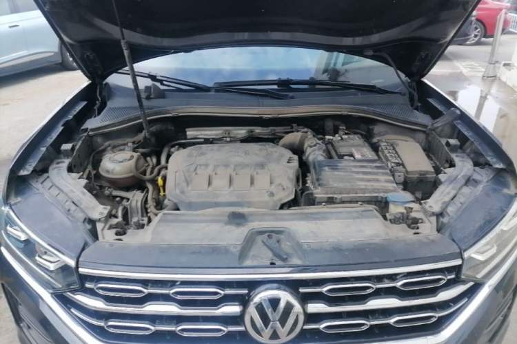 Used Volkswagen Tayron 2020 330TSI Two-Wheel Drive Luxury Smart Connectivity Version Engine Bay