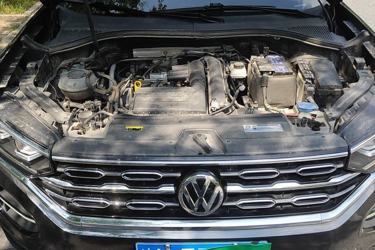 Used Volkswagen Tayron 2020 280TSI Two-Wheel Drive Luxury Connect Edition Engine Bay