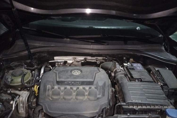 Used Volkswagen Tayron 2020 330TSI Two-Wheel Drive Luxury Smart Connectivity Version Engine Bay