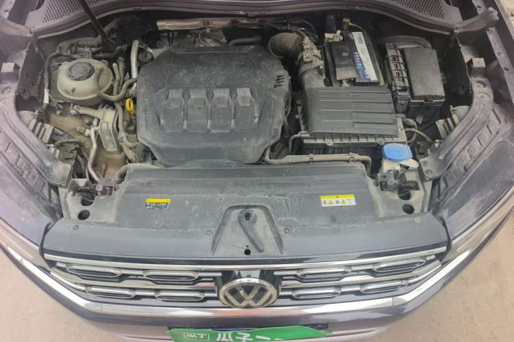 Used Volkswagen Tayron 2020 330TSI Two-Wheel Drive Luxury Connected Pro Edition Engine Bay