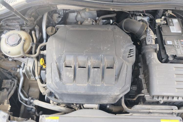 Used Volkswagen Tayron 2020 330TSI Two-Wheel Drive Luxury Smart Connectivity Version Engine Bay