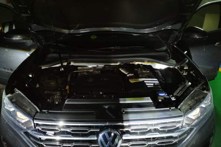 Used Volkswagen Tayron 2020 380TSI All-Wheel Drive R-Line Connected Version Engine Bay