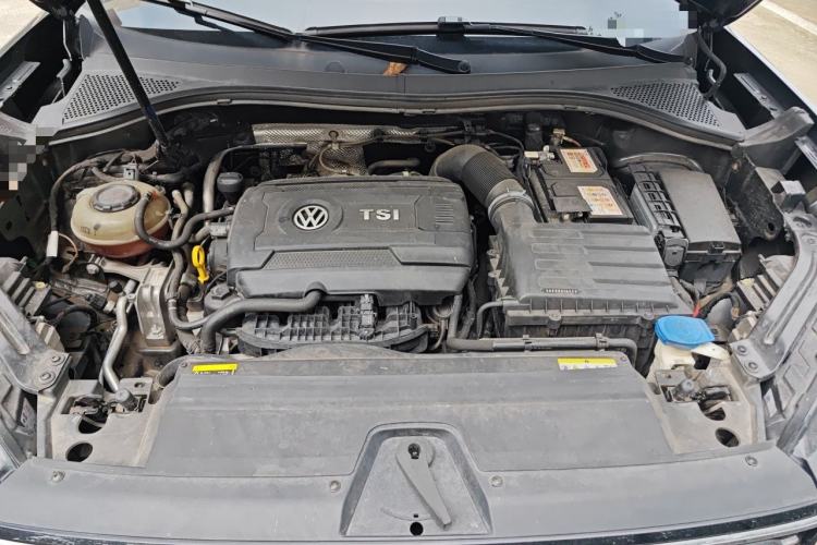 Used Volkswagen Tayron 2020 380TSI Four-Wheel Drive Luxury Connect Pro Edition Engine Bay