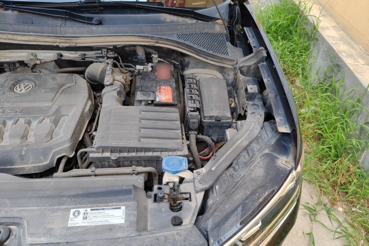 Used Volkswagen Tayron 2020 330TSI Two-Wheel Drive Luxury Smart Connectivity Version Engine Bay Left