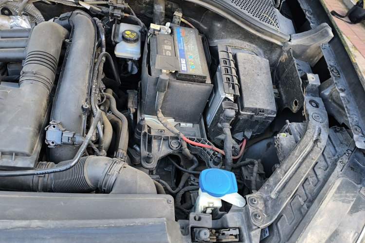 Used Volkswagen Tayron 2020 280TSI Two-Wheel Drive Luxury Connect Edition Engine Bay Left