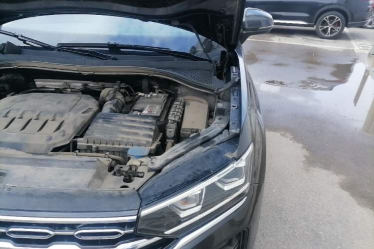 Used Volkswagen Tayron 2020 330TSI Two-Wheel Drive Luxury Smart Connectivity Version Engine Bay Left