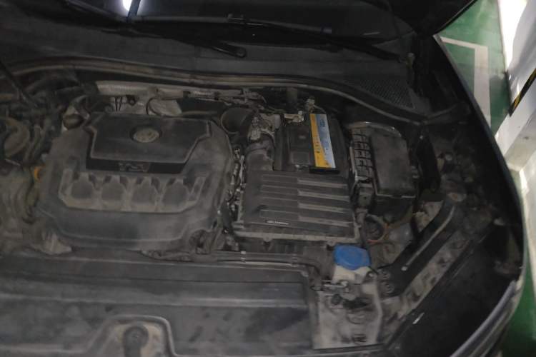 Used Volkswagen Tayron 2020 330TSI Two-Wheel Drive Luxury Smart Connectivity Version Engine Bay Left