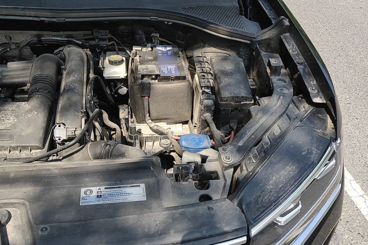 Used Volkswagen Tayron 2020 280TSI Two-Wheel Drive Luxury Connect Edition Engine Bay Left