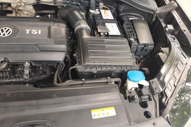 Used Volkswagen Tayron 2020 380TSI All-Wheel Drive R-Line Connected Version Engine Bay Left