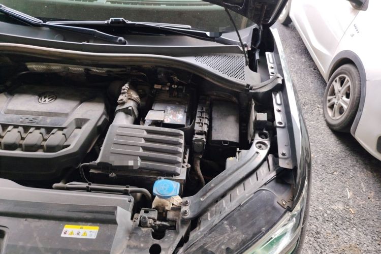 Used Volkswagen Tayron 2020 330TSI Two-Wheel Drive Luxury Smart Connectivity Version Engine Bay Left