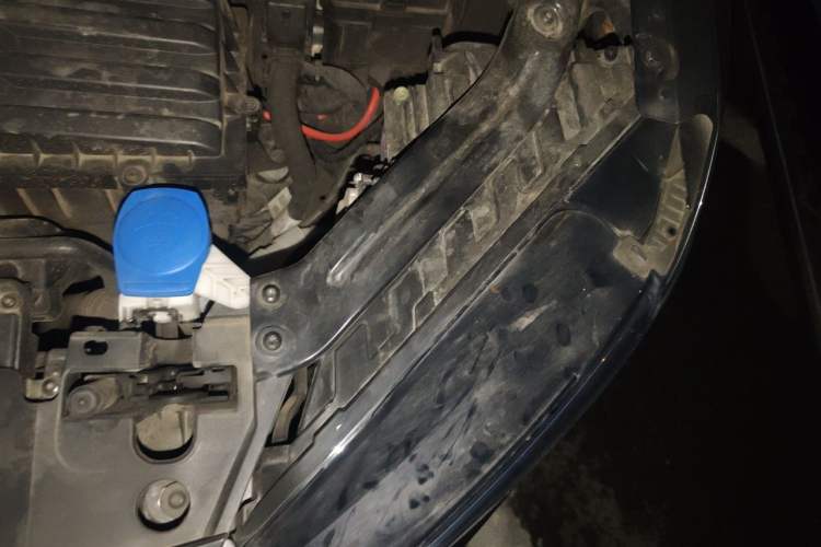 Used Volkswagen Tayron 2020 330TSI Two-Wheel Drive Luxury Connected Pro Edition Engine Bay Left