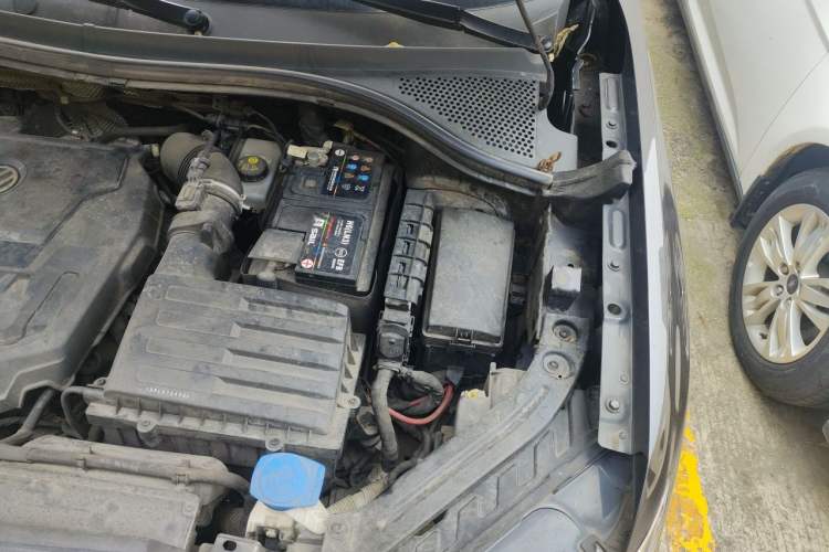 Used Volkswagen Tayron 2020 330TSI Two-Wheel Drive Luxury Smart Connectivity Version Engine Bay Left