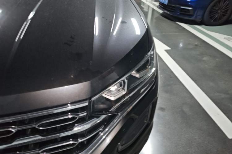 Used Volkswagen Tayron 2020 330TSI Two-Wheel Drive Luxury Connected Pro Edition Engine Bay Left