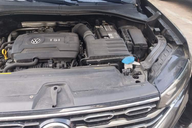 Used Volkswagen Tayron 2020 380TSI All-Wheel Drive R-Line Connected Version Engine Bay Left