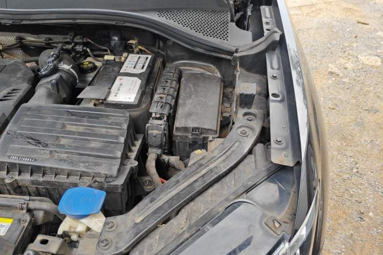 Used Volkswagen Tayron 2020 330TSI Two-Wheel Drive Luxury Smart Connectivity Version Engine Bay Left