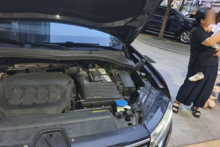 Used Volkswagen Tayron 2020 330TSI Two-Wheel Drive Luxury Smart Connectivity Version Engine Bay Left