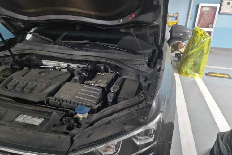 Used Volkswagen Tayron 2020 330TSI Two-Wheel Drive Luxury Smart Connectivity Version Engine Bay Left