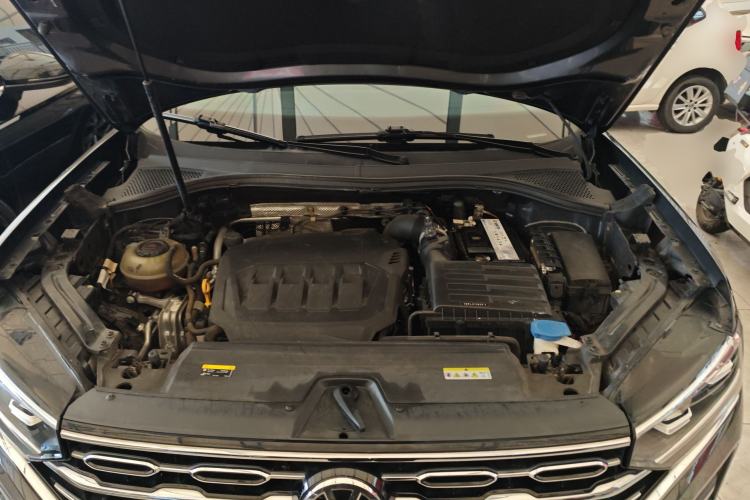Used Volkswagen Tayron 2020 330TSI Two-Wheel Drive Luxury Smart Connectivity Version Engine Bay