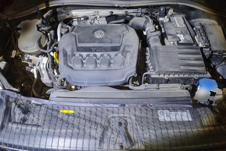 Used Volkswagen Tayron 2020 330TSI Two-Wheel Drive Luxury Smart Connectivity Version Engine Bay