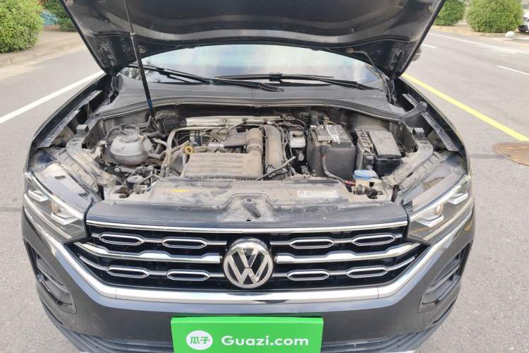 Used Volkswagen Tayron 2020 280TSI Two-Wheel Drive Luxury Connect Edition Engine Bay