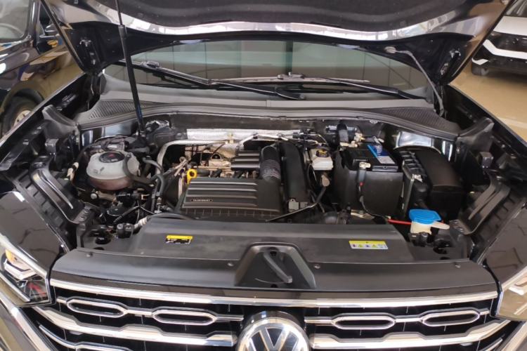 Used Volkswagen Tayron 2020 280TSI Two-Wheel Drive Luxury Connect Edition Engine Bay