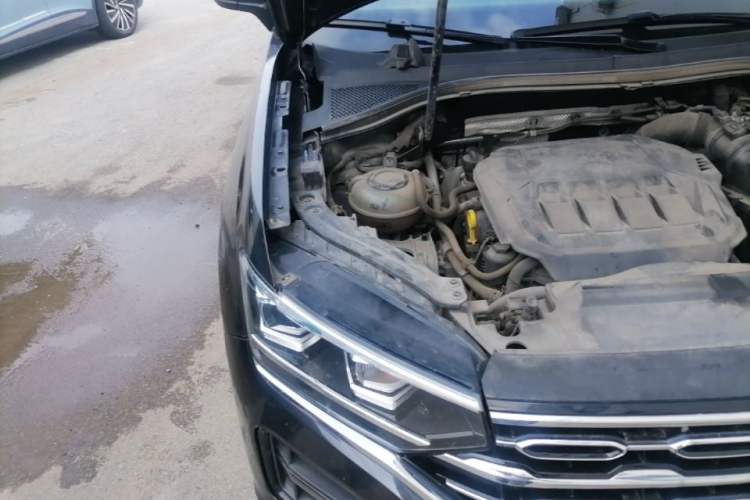Used Volkswagen Tayron 2020 330TSI Two-Wheel Drive Luxury Smart Connectivity Version Engine Bay Right