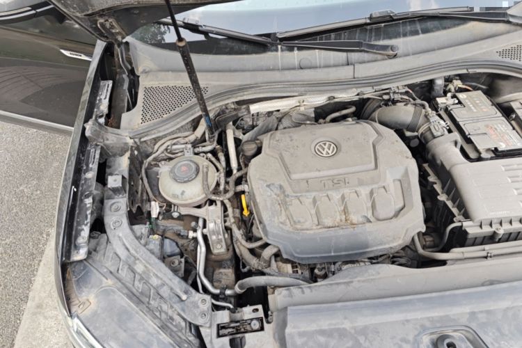 Used Volkswagen Tayron 2020 330TSI Two-Wheel Drive Luxury Smart Connectivity Version Engine Bay Right