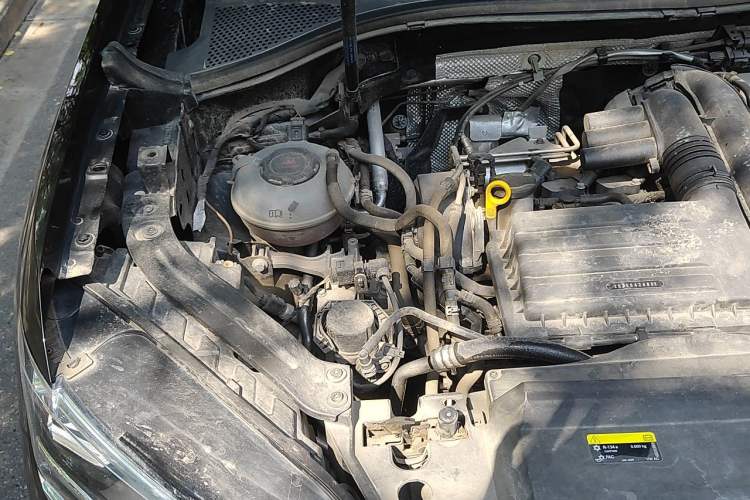 Used Volkswagen Tayron 2020 280TSI Two-Wheel Drive Luxury Connect Edition Engine Bay Right